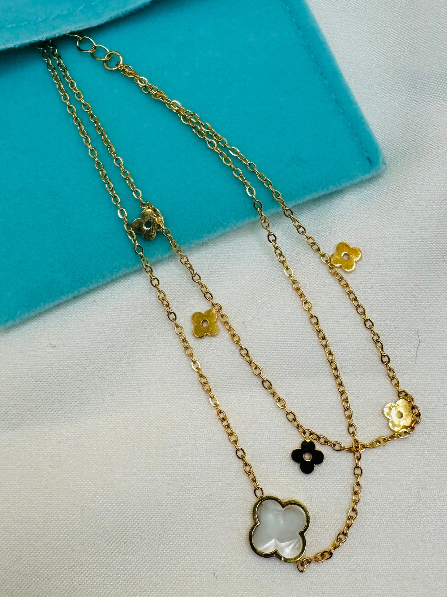 18K Gold Women’s Anklet with Pearl Clever