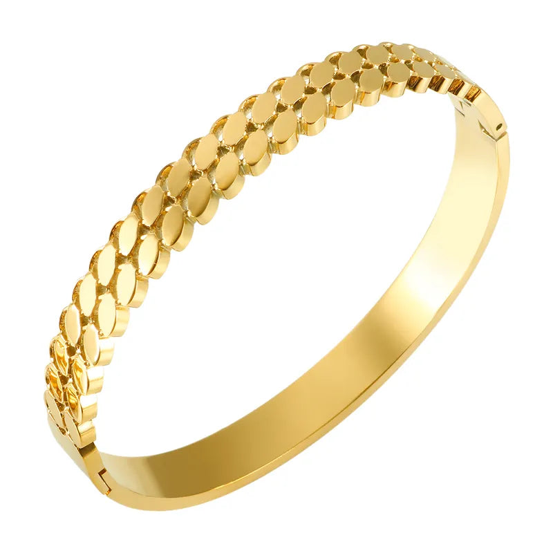 18K Gold Geometric Bangle Bracelet