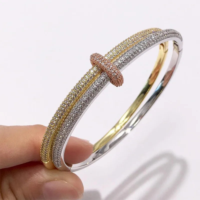 18K Gold Commute Zircon Bangle