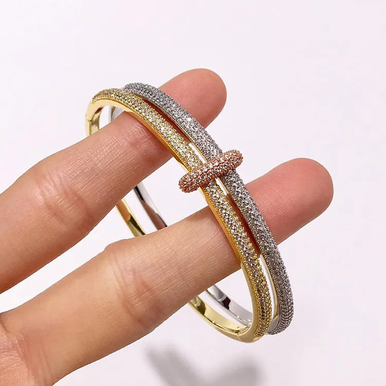 18K Gold Commute Zircon Bangle